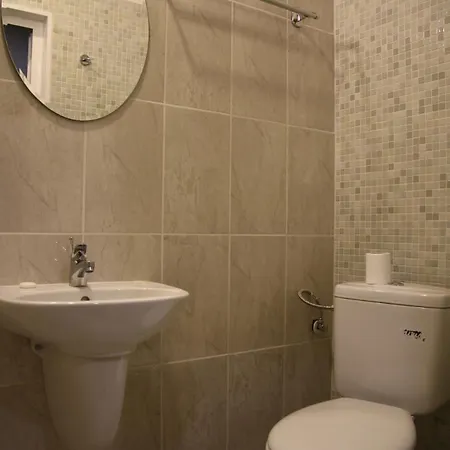 La Maison Ruse Apartment *