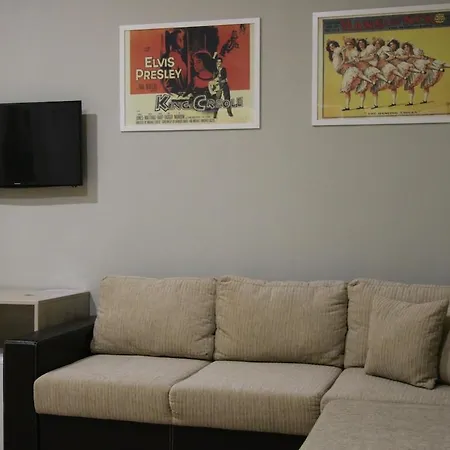 La Maison Ruse Apartment *