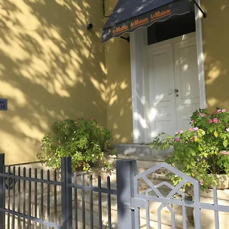 La Maison Ruse * Ruse