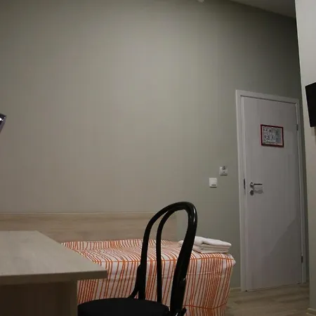 La Maison Ruse Apartment *